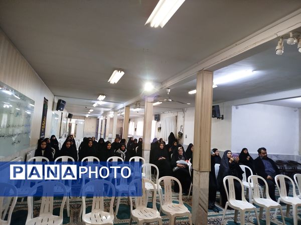 یادواره شهدا در دبیرستان شاهد فاطمیه مشهد