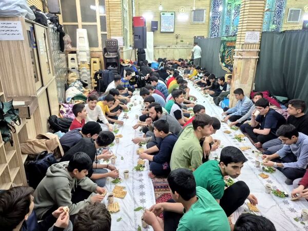 حضور معاون پرورشی و تربیت‌بدنی منطقه ۱۲ در محافل اعتکاف دانش‌آموزی 