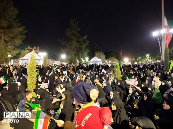قلب کرمانی‌ها برای ایران می‌تپد