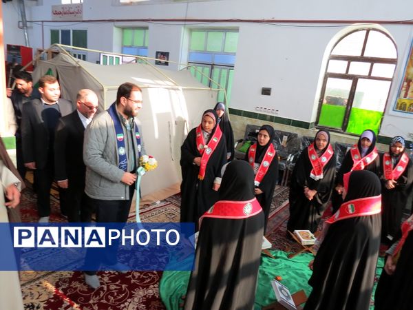 بازدید قائم مقام سازمان دانش‌آموزی از دانش‌آموزان پیشتاز معتکف بام و صفی‌آباد