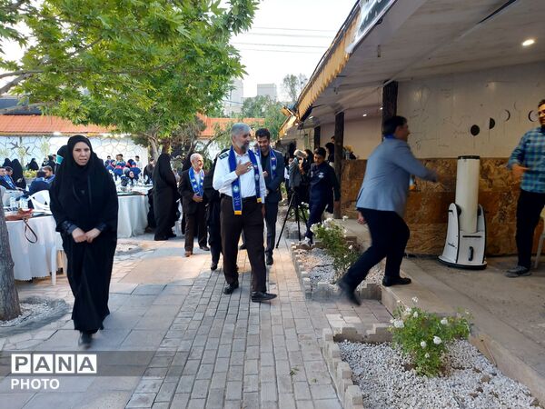 بازدید معاون فعالیت های سازمان دانش آموزی کشور از پاتوق برمدار ایران