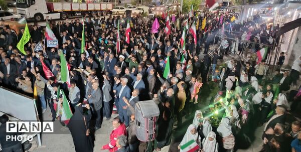 مراسم چهلم شهیدان میناب و رهبر شهید در شهر معمولان
