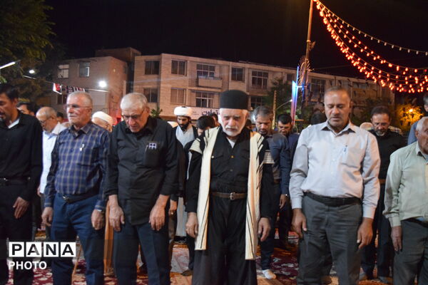 برگزاری نماز لیله‌الدفن برای رهبر شهید و خانواده‌اش و اقامه نماز استغاثه در تجمعات شبانه فارسان