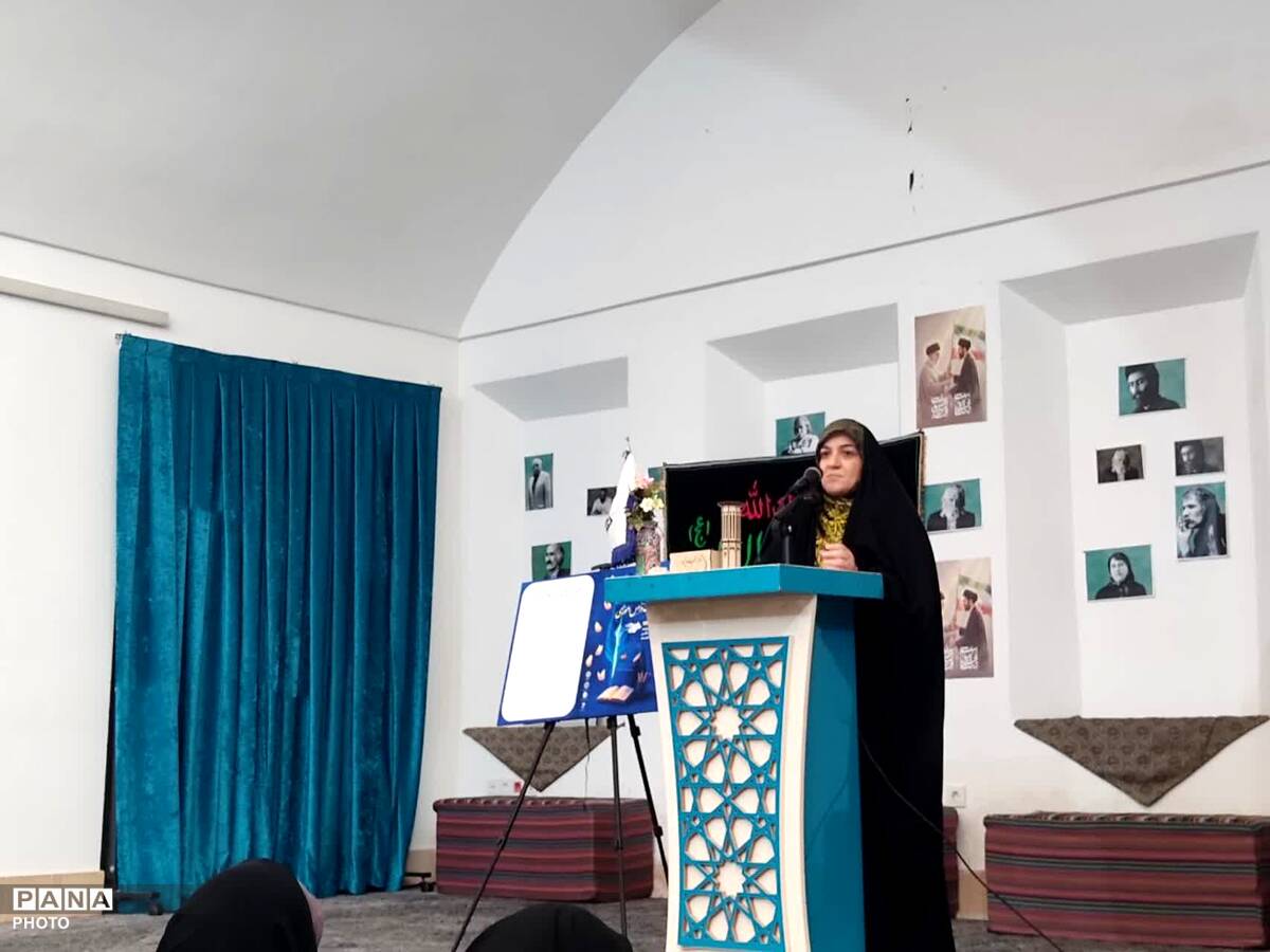 آغاز به کار انجمن تخصصی شعر و ادب دانش آموزی یزد
