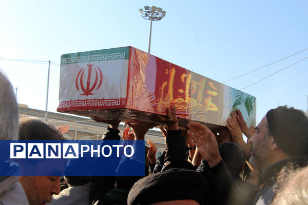 آیین تشییع لاله‌های فاطمی در قم