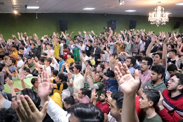 مولودی خوانی سالروز میلاد حضرت معصومه(س) با حضور جوانان و نوجوانان در قم