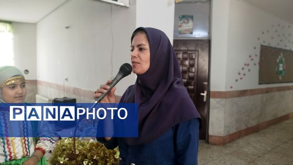 جشن شکوفه ها در دبستان نیایش 