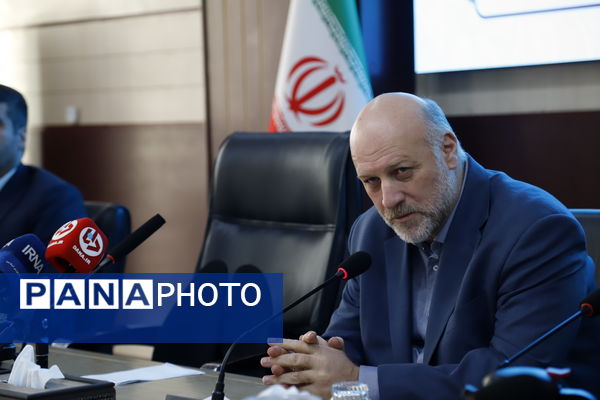 آغاز به‌کار نشست مشترک مدیران مناطق با استاندار تهران 