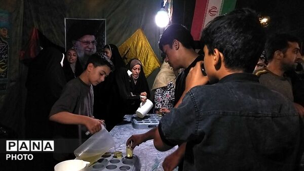 موکب شهدای منطقه ۷ نیشابور  در مهمانی کیلومتری  عید غدیر خم 