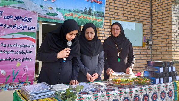 زنگ مهر با طنین مقاومت در دبیرستان دارالفنون 