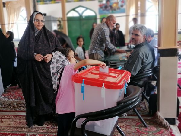 حضور حماسی مردم غیور بیرجندی در انتخابات 