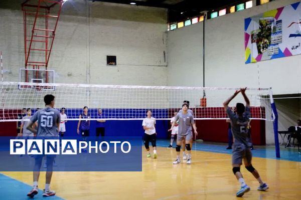 پایان اردوی انتخابی تیم ملی والیبال دانش‌آموزی دختران و پسران در خوزستان