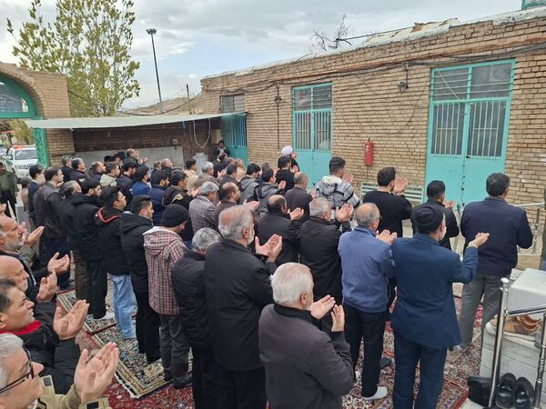 لحظات انس با خدا در نماز عید فطر شهر کهک