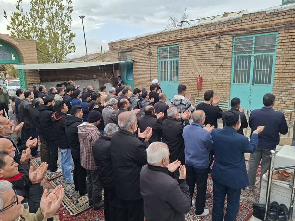 لحظات انس با خدا در نماز عید فطر شهر کهک
