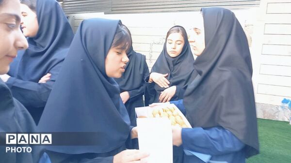 آیین آغاز سال تحصیلی در مدرسه تیام خرم آباد