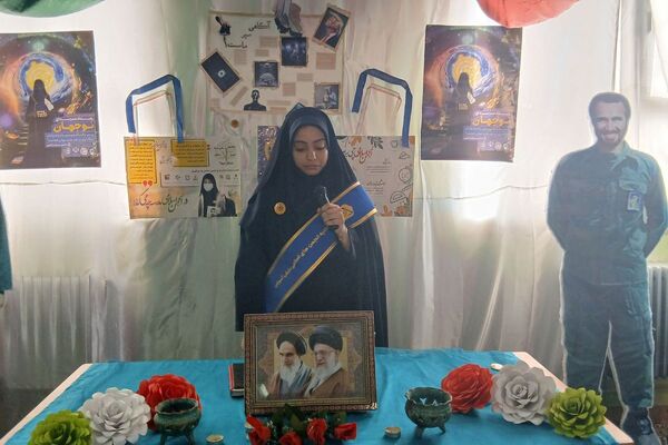 برگزاری نمادین رویداد مدرسه‌ای نوجهان در دبیرستان هفده شهریور شهرستان فیروزکوه