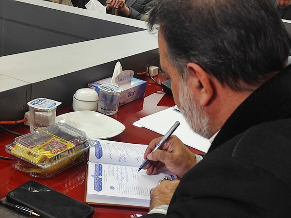  نشست خبری رئیس شورای شهر اصفهان با خبرنگاران