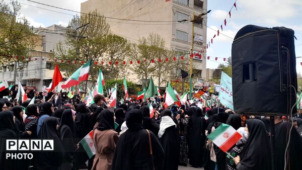 اجتماع بانوان خرم‌آبادی برای تکریم خانواده‌های شهدا و ایثارگران
