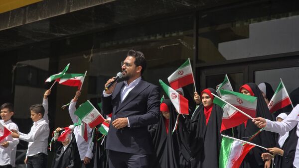 کاروان تجهیزات نوسازی، راهی مدارس اصفهان شد