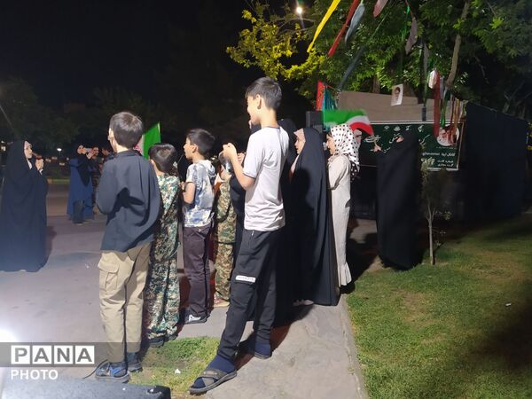 تجمعات شبانه پرشور در چهارراه هدایت مشهد