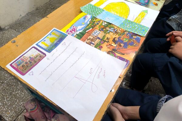 طنین هفته کتاب در دبستان وحیدکیهانی