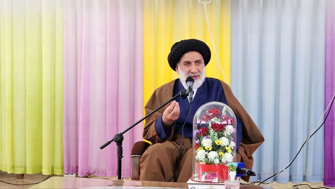 از هر مسئول پرتلاش باید پشتیبانی کرد