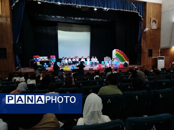 جشن باشکوه فارغ‌ التحصیلی نوگلان رنگین کمان کاشمر