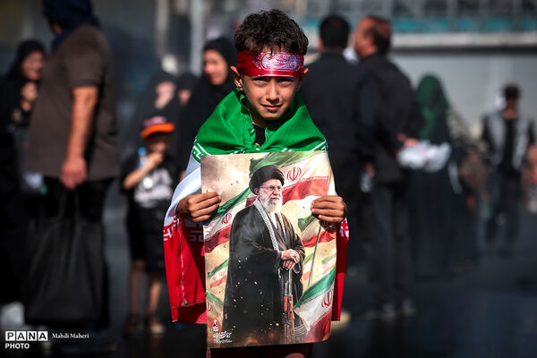 مراسم تشییع پیکر مطهر رهبر شهید انقلاب در تهران - 3
