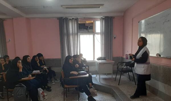 هفته بهداشت روان هنرستان زهرای مرضیه حاجی‌آباد