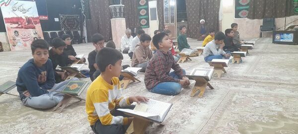 جلسه قرآنی و آموزش تخصصی قرائت قرآن کریم شهدای فدافن