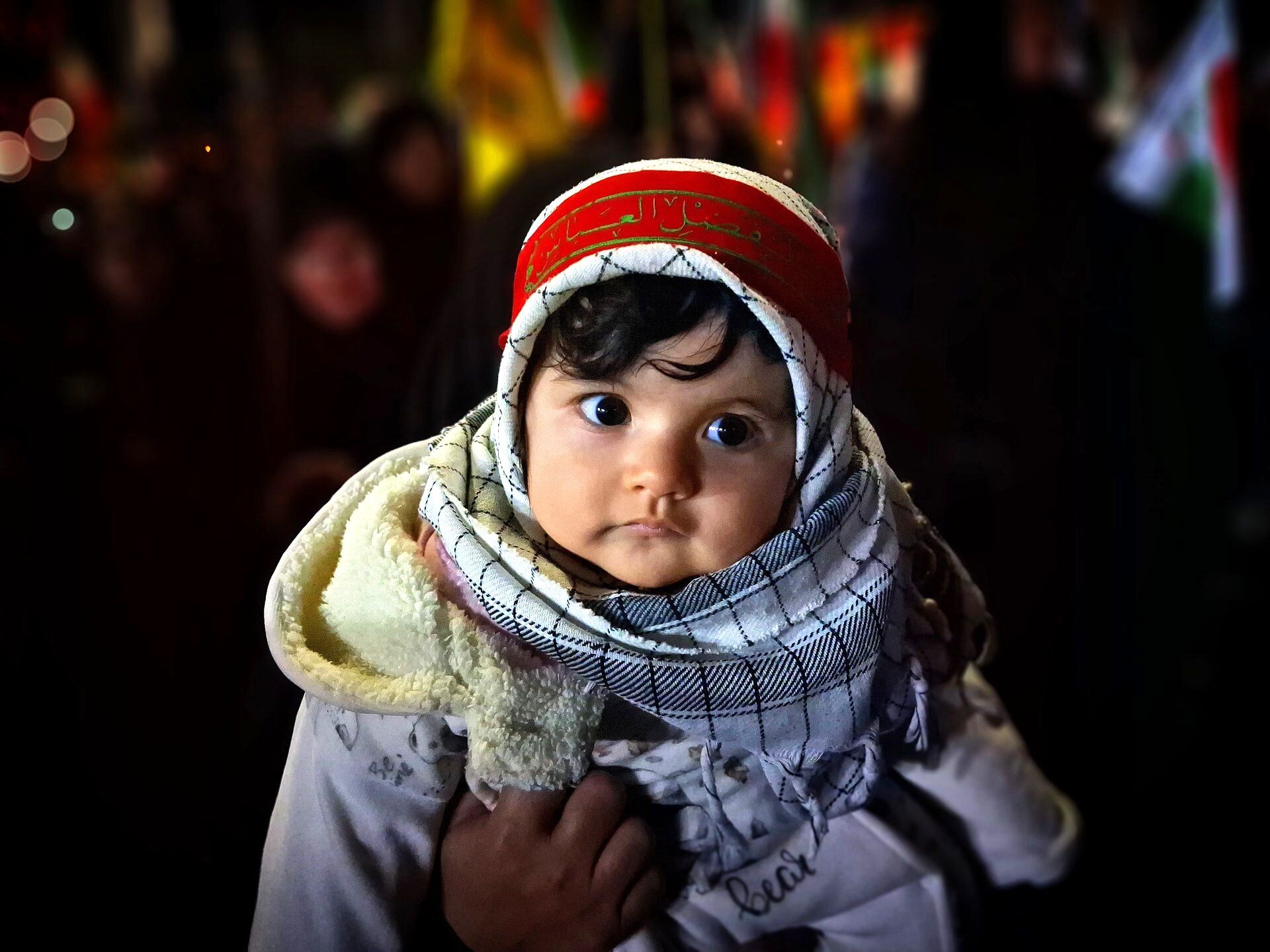 کودکان و جوانان انقلابی کاشمر در میدان خیابان