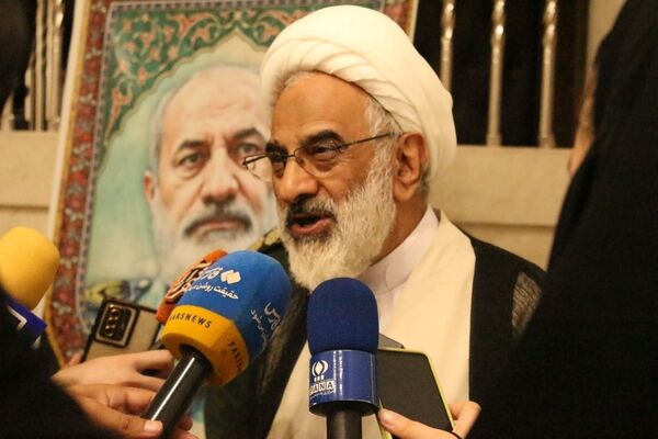 وحدت و بصیرت، مهم‌ترین نیاز امروز کشور است