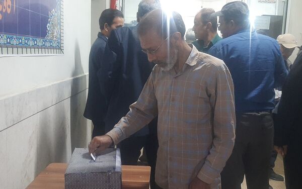 اولین جلسه انجمن اولیای دبیرستان شاهد ابوذر غفاری نیشابور 