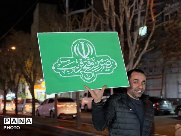 حضور مردم کرج در شب سی و ششم راهپیمایی 