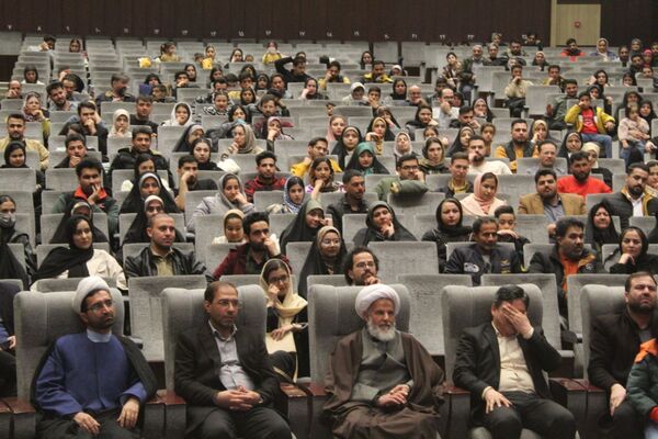 جشن بزرگ وصال و تقدیر از ۳۷۰ زوج جوان در فرهنگسرای نیشابور