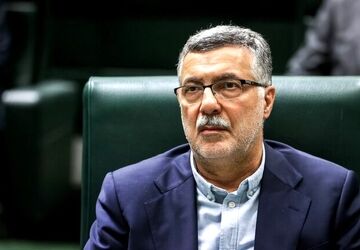 عذرخواهی وزیر بهداشت از رسانه‌ها به‌دنبال حواشی نشست خبری روز گذشته
