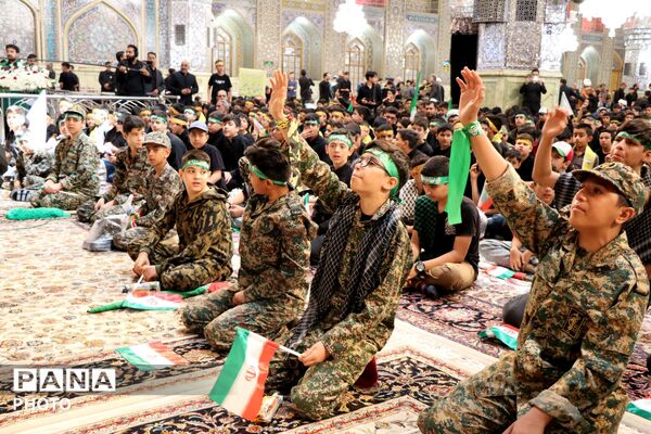  مشقِ عشقِ نوجوانان در محضر خورشید