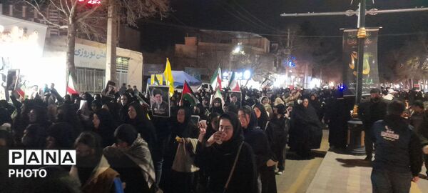 حضور با شکوه مردم آشخانه در هشتمین شب عزاداری رهبر معظم انقلاب