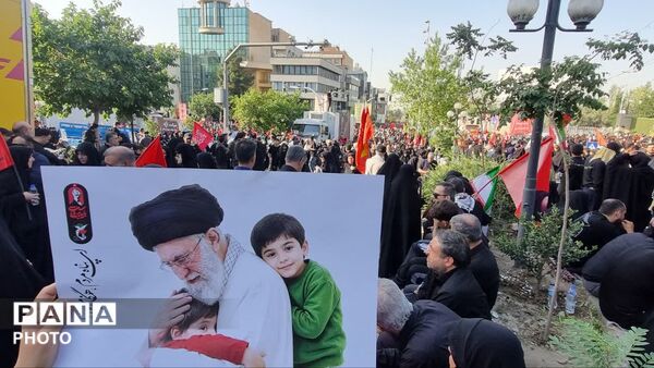 قاب هایی از لحظات وداع با آقای شهید
