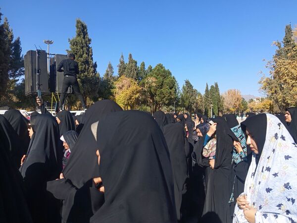 مراسم تشییع پیکر شهید گمنام  در شهرستان کاشمر 