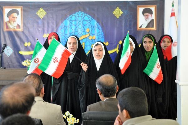 مشارکت معلمان و دانش‌آموزان استثنایی در مسابقات قرآن، عترت و نماز