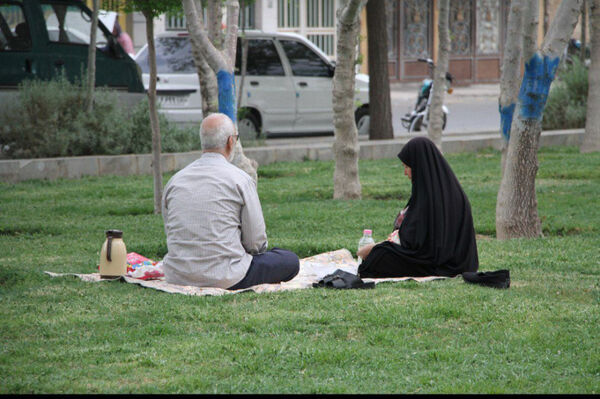 جلوه هایی از دورهمی روز طبیعت در بوستان‌های قم
