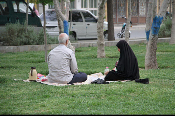 جلوه هایی از دورهمی روز طبیعت در بوستان‌های قم