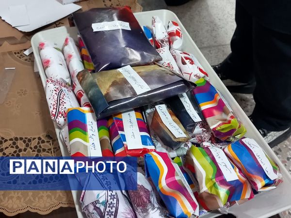 مراسم ولایت حضرت زینب در دبیرستان دخترانه فرهیختگان 