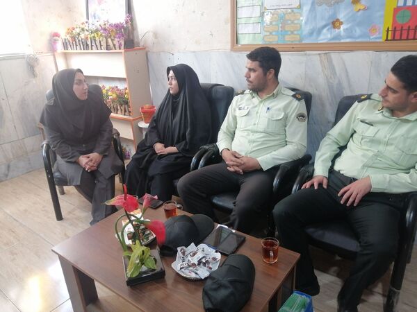 گرامیداشت هفته نیروی انتظامی در مدارس شهرستان ملارد