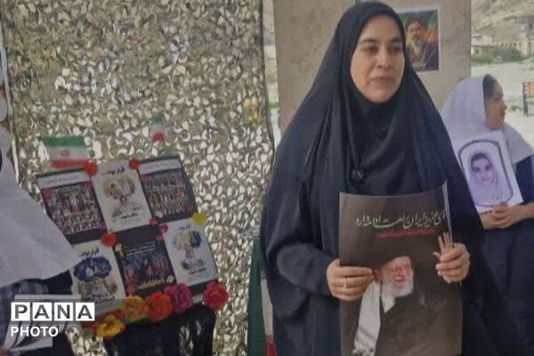 غبارروبی مزار شهدا به یاد دانش آموزان شهید