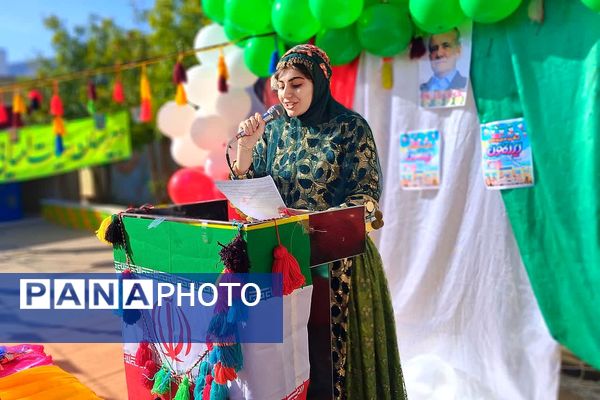 طنین زنگ انقلاب در مدرسه فرزانگان شهرستان باشت