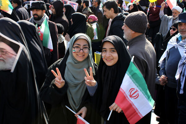 حس و حال نوجوانان در جشن چهل و ششمین سالگرد پیروزی انقلاب اسلامی 