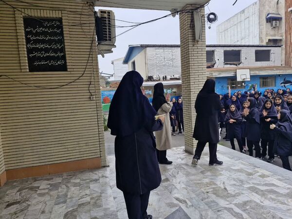 جشن روز جهانی دختر در دبیرستان بهار آزادی قائمشهر