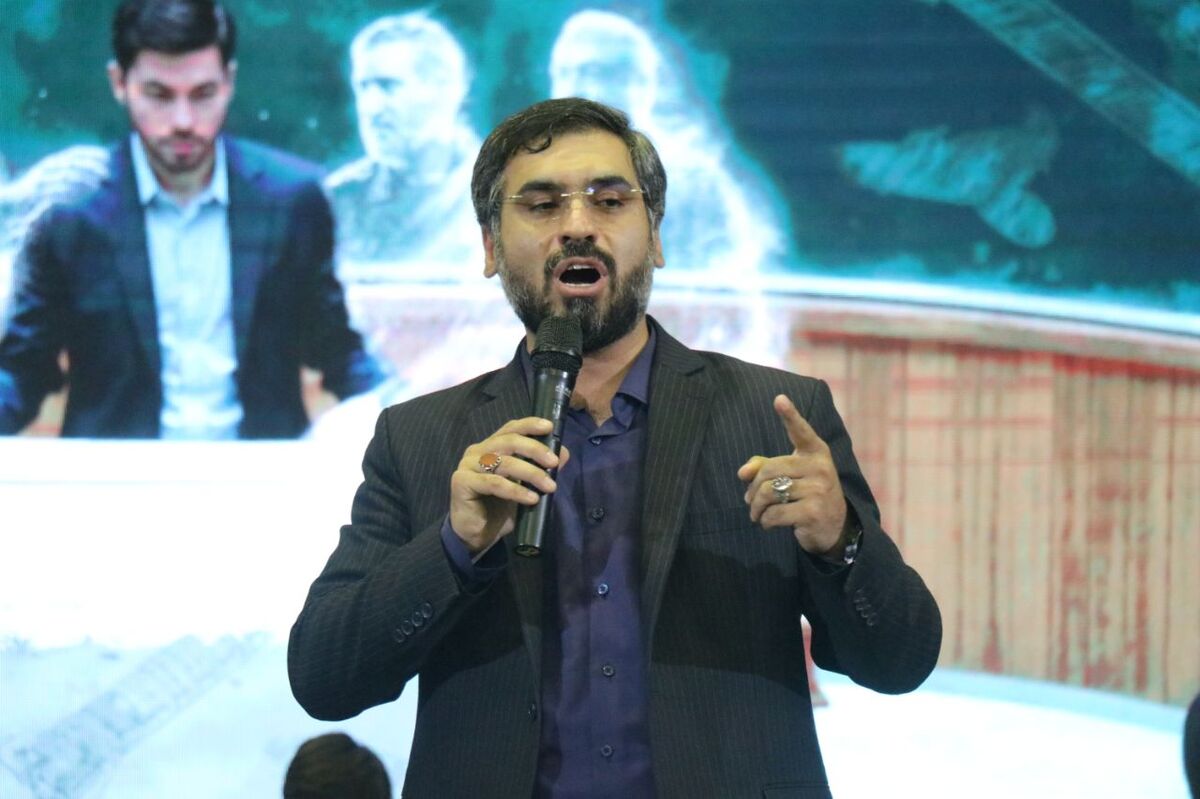 جوانمردی شهدا چراغ راه ماست